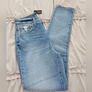 NWT Women's Express '90S high-rise skinny jeans, size 12R, runs small